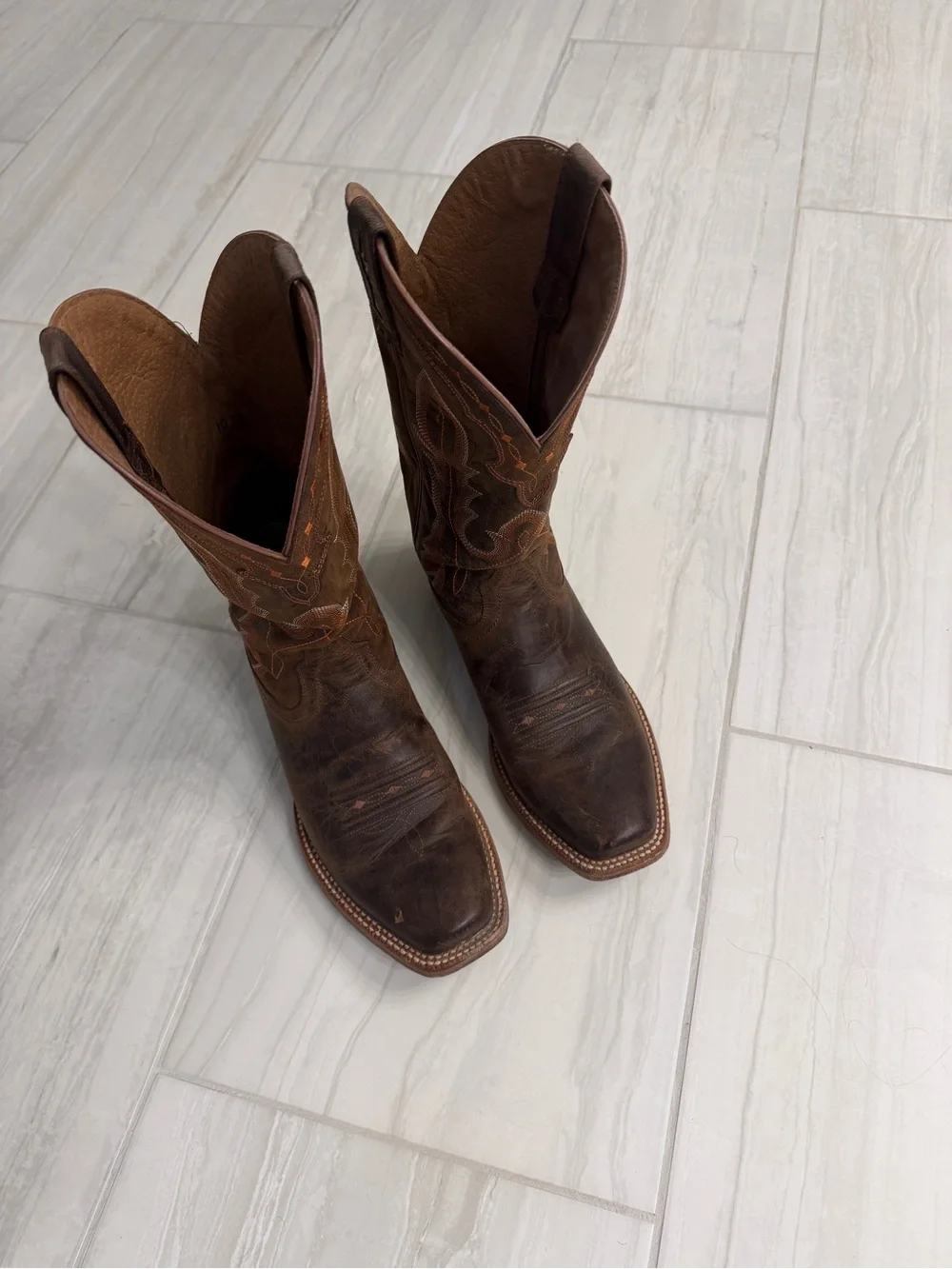 Ariat Brown Leather Cowboy Boots - Picture 1 of 3